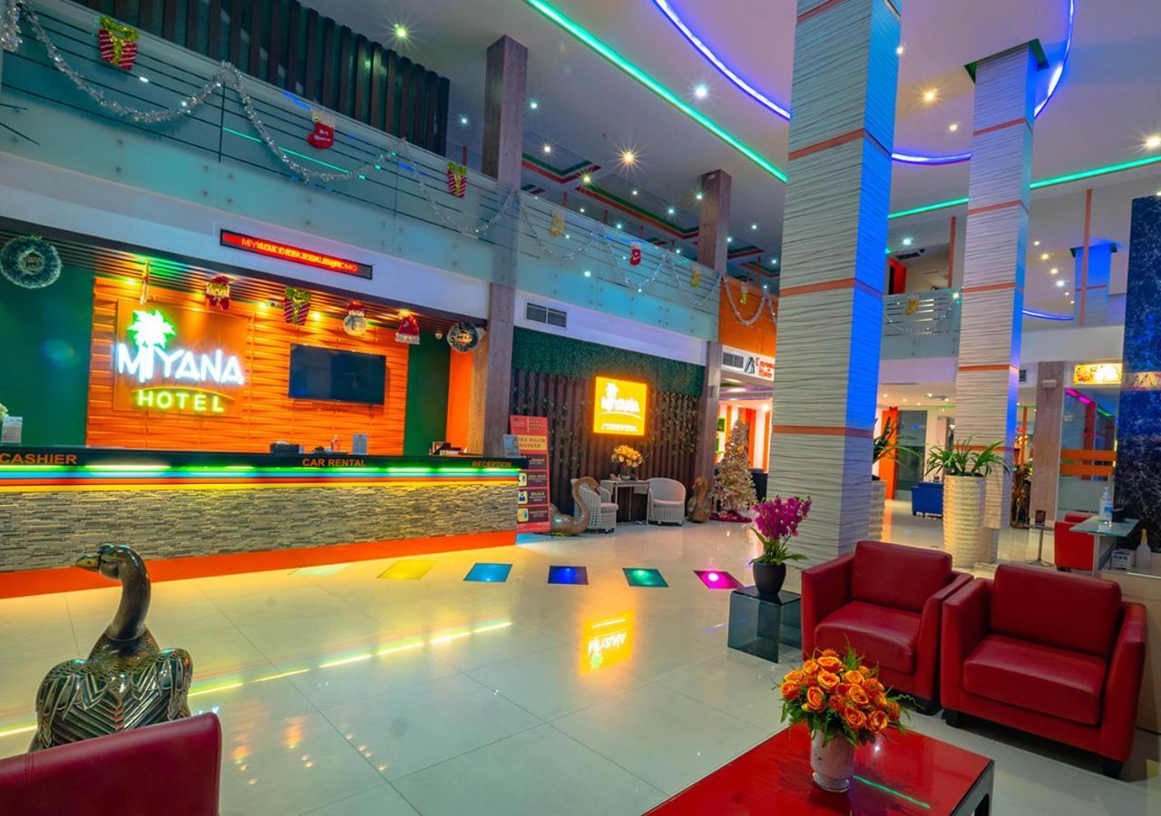 Miyanna Hotel Medan Luaran gambar