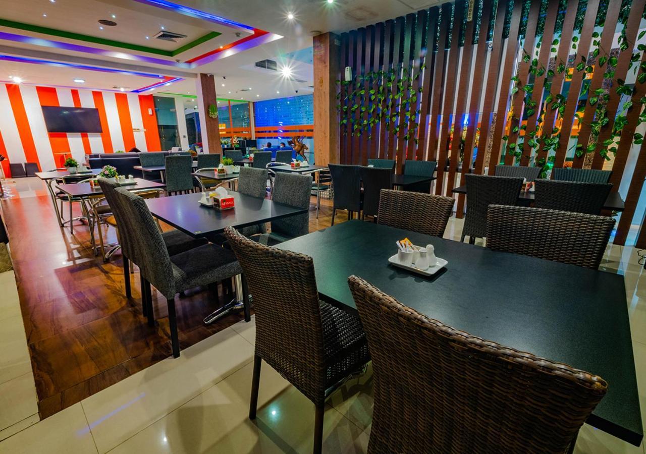 Miyanna Hotel Medan Luaran gambar