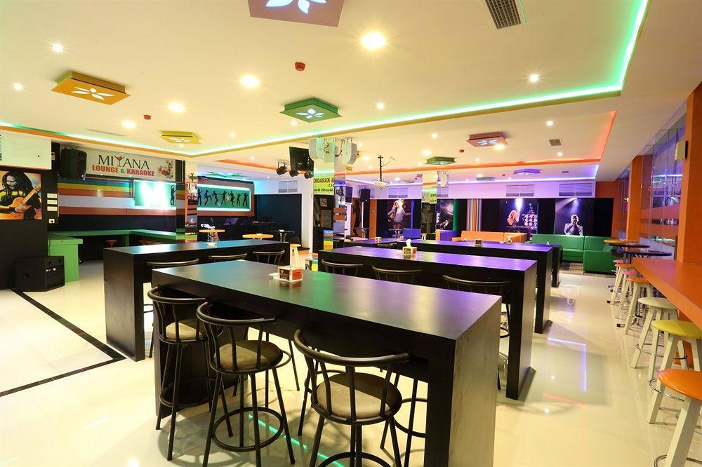 Miyanna Hotel Medan Luaran gambar