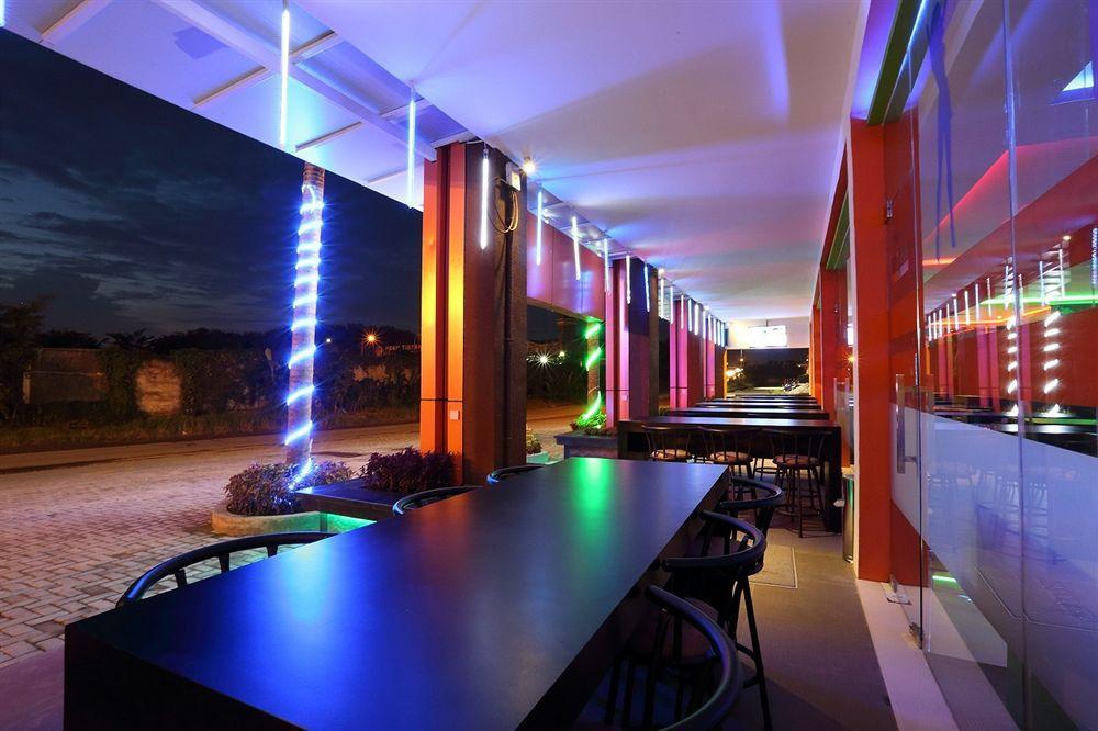 Miyanna Hotel Medan Luaran gambar